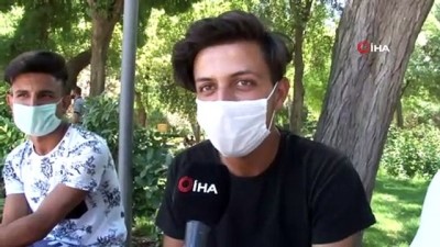  Öğrenciler YKS'de başarılı olmak için Balıklıgöl’de dua etti