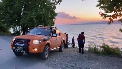  Serinlemek için girdiği gölden cansız bedeni çıktı