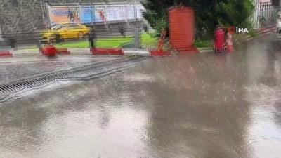 akaryakit istasyonu -  Şişli’de yağmur etkili oldu Videosu
