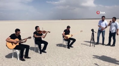 ses sanatcisi -  Doğa harikası Tuz Gölü klip mekanına dönüştü Videosu