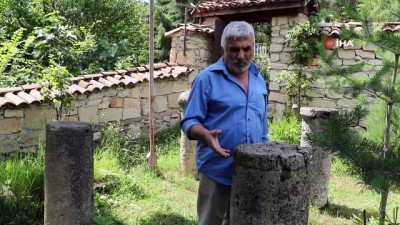 emekli maasi -  Çevreden topladığı tarihi kalıntılarla köyde müze açtı Videosu