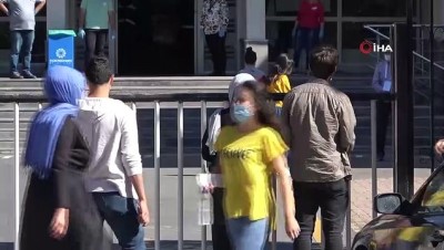 bulduk -  Sınava giren öğrencinin düşürdüğü küpeyi görevliler buldu Videosu