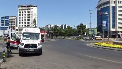 YKS için uygulanan sokağa çıkma kısıtlamasında yollar boş kaldı