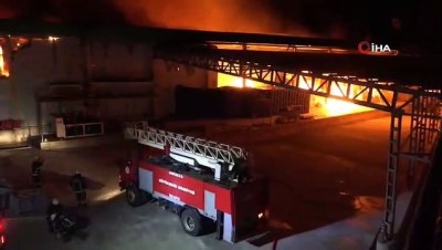 soguk hava deposu -  Antalya'da soğuk hava deposunda yangın Videosu