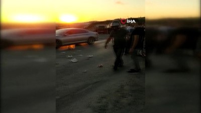  Önce büyükbaş hayvana sonra motosiklete çarptı