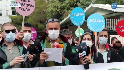 Diyarbakır'da Avukatlardan Adliye Önünde Oturma Eylemi