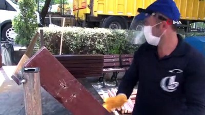  Bağcılar'da tek kişilik sosyal mesafe bankları