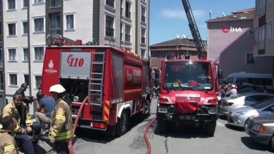  Eyüpsultan'da bir apartmanda yangın çıktı