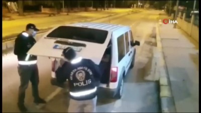  Kendilerini polis olarak tanıtıp vatandaşı 188 bin TL dolandırdılar