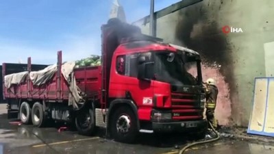  Karpuz yüklü tır alev alev yandı
