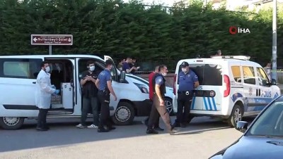 saglik ekibi -  Sultanbeyli’de pompalı saldırgan dehşet saçtı: 1 ölü, 3 yaralı Videosu