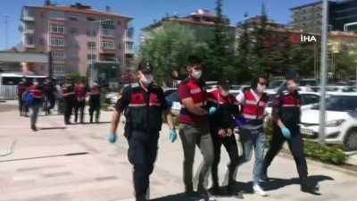  Uyuşturucu satıcısı 4 kişi gözaltına alındı