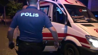 polis merkezi -  Yabancı uyruklu kadın, tartıştığı adamı elinden bıçakladı Videosu