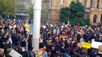 polis siddeti -  - Avustralya’da ırkçılık karşıtı dev protesto Videosu