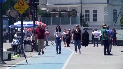 gunesli hava - Vatandaşlar yeni normalleşme sürecinin ilk hafta sonunu dışarda geçirdi (2) - İSTANBUL Videosu
