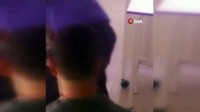  Bursa'da tekstil atölyesinde yılan paniği