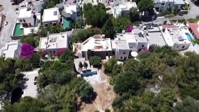insaat firmasi - Firari gazeteci Can Dündar'ın villasının kaçak bölümündeki yıkım devam ediyor - MUĞLA Videosu
