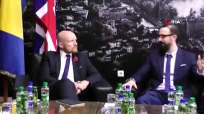  - İngiliz Büyükelçiden FETÖ okuluna destek