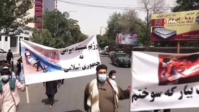 basin mensuplari -  - İran’ın Afganistan Büyükelçiliği önünde protesto Videosu