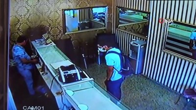 parmak izi -  Kartal’da biber gazlı kuyumcu soygunu kamerada Videosu