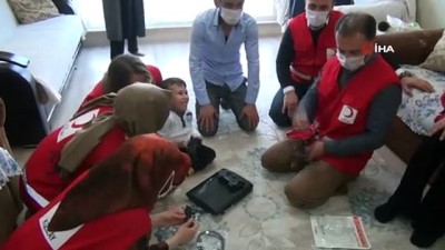 bilgisayar oyunu -  Kızılay ekiplerinden küçük Yiğit’e anlamlı hediye Videosu