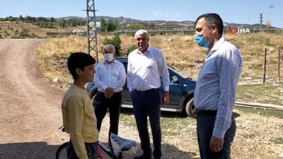 keci -  Cumhurbaşkanının talimatıyla kuzusu öldüğü için gözyaşı döken Barış’a bisiklet hediye edildi Videosu