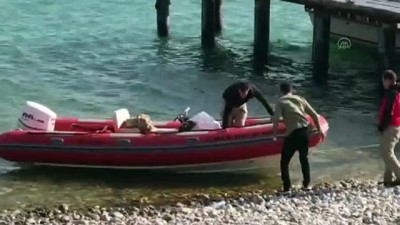 a haber - Van Gölü'nde batan teknedeki cesetlerin çıkarılması çalışmalarına ara verildi Videosu