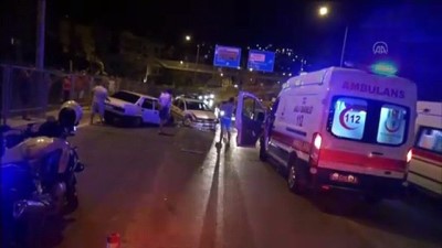yol calismasi - Aydın'da trafik kazasında aynı aileden 2'si bebek 4 kişi yaralandı Videosu