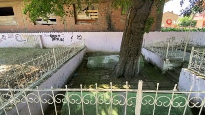 gesi -  - Bursa'da bin 800 yıllık türbeye çirkin saldırı Videosu