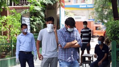 Hindistan'da koronavirüsü 15 dakikada saptayan hızlı test uygulanıyor - YENİ DELHİ