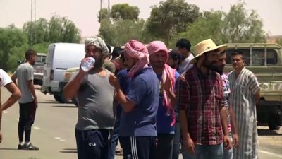 sinir kapisi - Tunus'un Tatavin ilindeki gösteride, Cumhurbaşkanı Said'den 'iadeiitibar' talep edildi Videosu