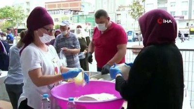 cesar -   Mustafakemalpaşa Belediyesi Ayasofya Cami için lokma dağıttı Videosu