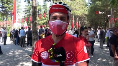 bisiklet -  15 Temmuz kahramanı şehit Halisdemir'in kabrinde ziyaretçi yoğunluğu Videosu