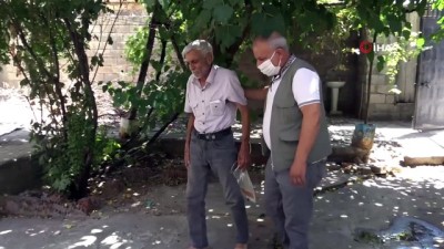 yaslilik maasi -  Ailesi tarafından yalnız bırakılan yaşlı adam yardım bekliyor Videosu
