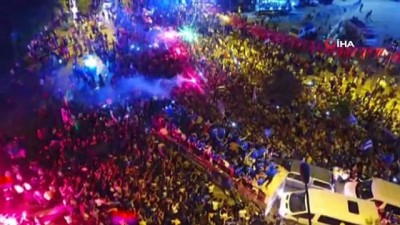 Erzurumsporlu taraftarların şampiyonluk kutlamaları havadan görüntülendi -2-