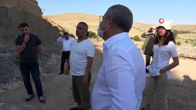 arkeoloji -  Başkan Takva Ayanıs Kalesi’ndeki kazı çalışmalarını gezdi Videosu