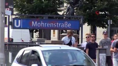 metro duragi -  - Berlin'de ırkçı ifade taşıyan metro durağının ismi değiştiriliyor Videosu