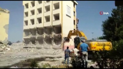 kamera -  Yurt binası yıkıldı, o anlar böyle görüntülendi Videosu