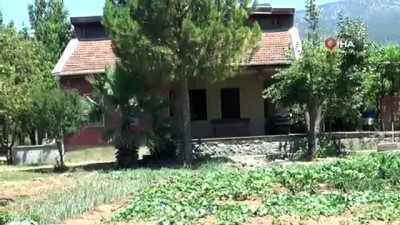 akaryakit istasyonu -  Üniversiteli Pınar işte bu evde katledildi Videosu