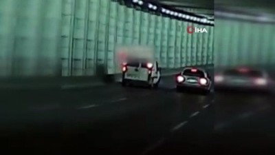 trafik guvenligi -  İzmir’de akan trafikte içki şişesi tokuşturdular Videosu