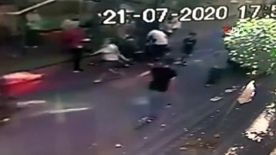 silahli kavga -  Zeytinburnu’nda silahlı saldırı anı kamerada Videosu
