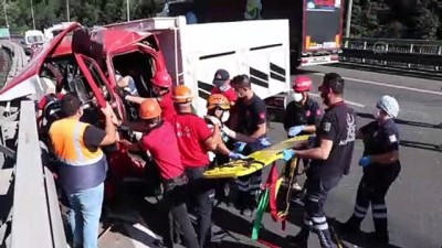 Anadolu Otoyolu'nda kaza yapan kamyonun sürücüsü ağır yaralandı - BOLU