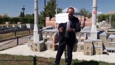 bismillah -  Başkan Kavuş, minyatür Ayasofya’nın tabelasını değiştirdi Videosu