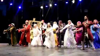 Bursa'da 'Akide Şekeri' oyunu sahnelendi