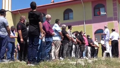 koy mezarligi -  MasterChef jürisi Mehmet Yalçınkaya’nın acı günü Videosu