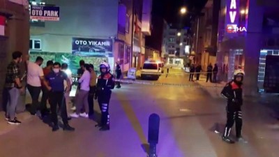  Otoparkta silahlı kavga: 1 ölü, 2 yaralı
