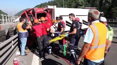  TEM’de, tırla çarpışan kamyonun sürücüsü ağır yaralandı