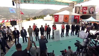 telekonferans -  Cumhurbaşkanı Erdoğan,'Güçlü ve büyük Türkiye vizyonumuz, yavaş yavaş ete kemiğe bürünmeye, fiili neticelere dönüşmeye başladı' Videosu
