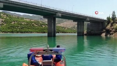 bilirkisi raporu -  Gülistan, kodu düşürülen barajda aranmaya devam ediyor Videosu