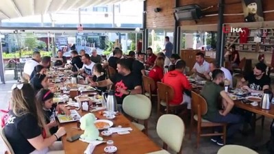 sili -  Beşiktaş Taraftar Grubu Çarşı’dan Bandırma’ya yardım eli Videosu